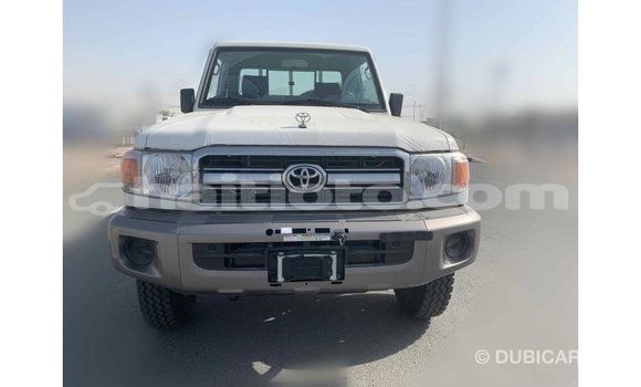Buy Import Toyota Land Cruiser White Car in Import - Dubai in Artibonite Buy Import Toyota Land Cruiser White Car in Import - Dubai in Artibonite