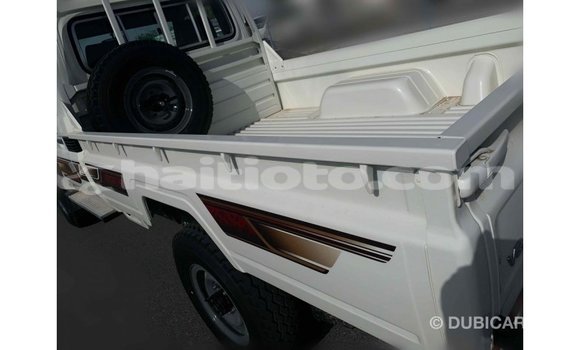 Buy Import Toyota Land Cruiser White Car in Import - Dubai in Artibonite Buy Import Toyota Land Cruiser White Car in Import - Dubai in Artibonite