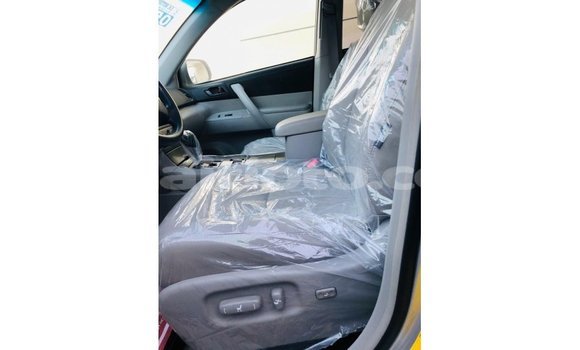 Acheter Import Voiture Toyota Highlander Autre à Import - Dubai, Artibonite Acheter Import Voiture Toyota Highlander Autre à Import - Dubai, Artibonite