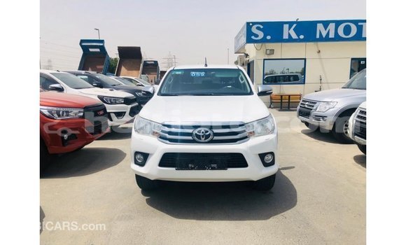Buy Import Toyota Hilux White Car in Import - Dubai in Artibonite Buy Import Toyota Hilux White Car in Import - Dubai in Artibonite