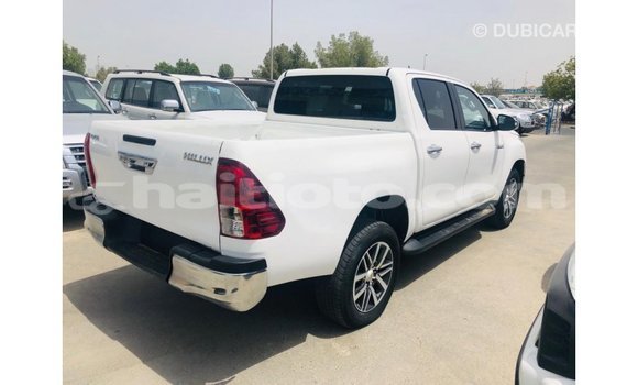 Buy Import Toyota Hilux White Car in Import - Dubai in Artibonite Buy Import Toyota Hilux White Car in Import - Dubai in Artibonite