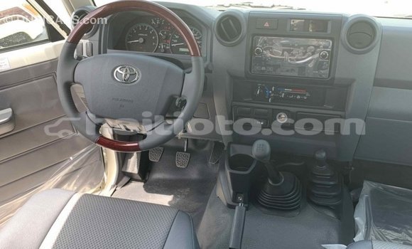 Buy Import Toyota Land Cruiser White Car in Import - Dubai in Artibonite Buy Import Toyota Land Cruiser White Car in Import - Dubai in Artibonite