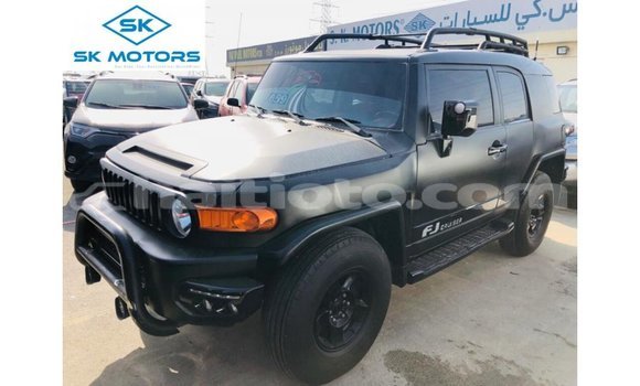 Buy Import Toyota FJ Cruiser Black Car in Import - Dubai in Artibonite