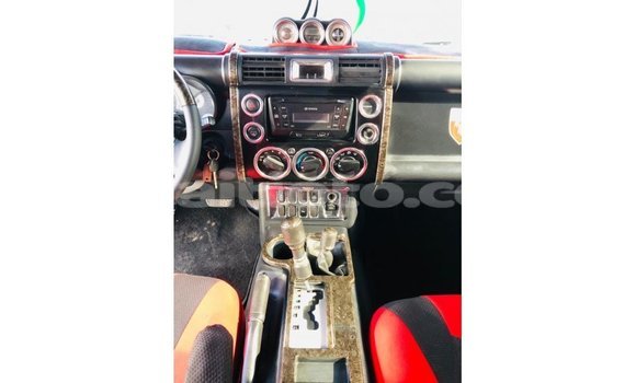 Acheter Import Voiture Toyota FJ Cruiser Noir à Import - Dubai, Artibonite Acheter Import Voiture Toyota FJ Cruiser Noir à Import - Dubai, Artibonite