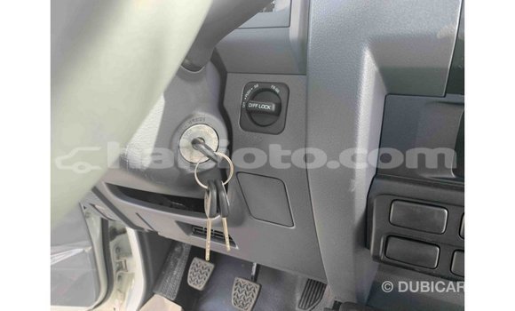 Buy Import Toyota Land Cruiser White Car in Import - Dubai in Artibonite Buy Import Toyota Land Cruiser White Car in Import - Dubai in Artibonite