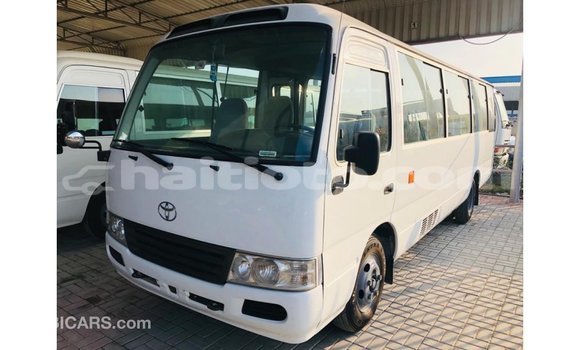 Acheter Import Voiture Toyota Coaster Blanc à Import - Dubai, Artibonite Acheter Import Voiture Toyota Coaster Blanc à Import - Dubai, Artibonite