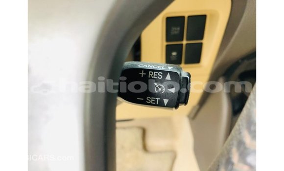 Buy Import Toyota Prado White Car in Import - Dubai in Artibonite Buy Import Toyota Prado White Car in Import - Dubai in Artibonite