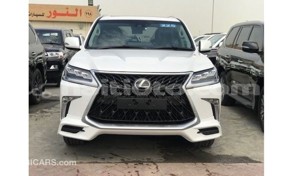 Acheter Import Voiture Lexus LX Blanc à Import - Dubai, Artibonite Acheter Import Voiture Lexus LX Blanc à Import - Dubai, Artibonite