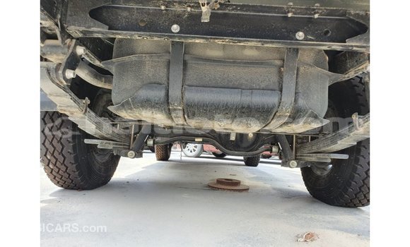 Acheter Import Voiture Toyota Land Cruiser Blanc à Import - Dubai, Artibonite Acheter Import Voiture Toyota Land Cruiser Blanc à Import - Dubai, Artibonite