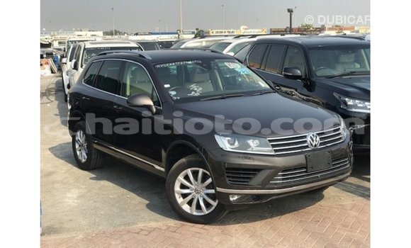 Acheter Import Voiture Volkswagen Touareg Marron à Import - Dubai, Artibonite Acheter Import Voiture Volkswagen Touareg Marron à Import - Dubai, Artibonite