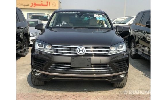 Acheter Import Voiture Volkswagen Touareg Marron à Import - Dubai, Artibonite Acheter Import Voiture Volkswagen Touareg Marron à Import - Dubai, Artibonite