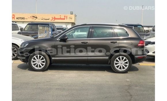 Acheter Import Voiture Volkswagen Touareg Marron à Import - Dubai, Artibonite Acheter Import Voiture Volkswagen Touareg Marron à Import - Dubai, Artibonite