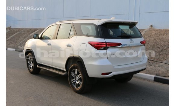 Acheter Import Voiture Toyota Fortuner Noir à Import - Dubai, Artibonite Acheter Import Voiture Toyota Fortuner Noir à Import - Dubai, Artibonite