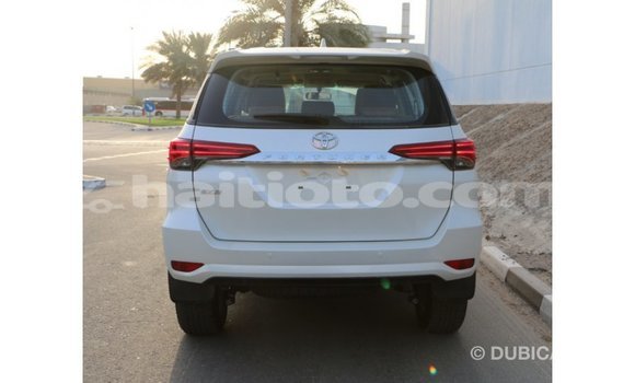 Acheter Import Voiture Toyota Fortuner Noir à Import - Dubai, Artibonite Acheter Import Voiture Toyota Fortuner Noir à Import - Dubai, Artibonite