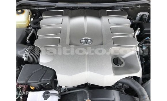 Acheter Import Voiture Toyota Land Cruiser Rouge à Import - Dubai, Artibonite Acheter Import Voiture Toyota Land Cruiser Rouge à Import - Dubai, Artibonite
