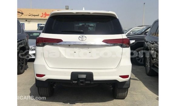 Acheter Import Voiture Toyota Fortuner Blanc à Import - Dubai, Artibonite Acheter Import Voiture Toyota Fortuner Blanc à Import - Dubai, Artibonite