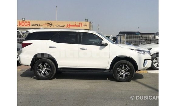 Acheter Import Voiture Toyota Fortuner Blanc à Import - Dubai, Artibonite Acheter Import Voiture Toyota Fortuner Blanc à Import - Dubai, Artibonite
