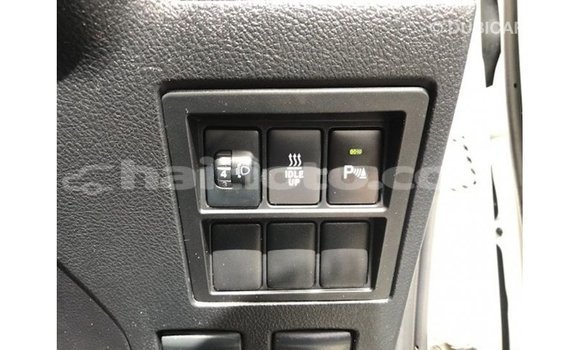 Acheter Import Voiture Toyota Fortuner Blanc à Import - Dubai, Artibonite Acheter Import Voiture Toyota Fortuner Blanc à Import - Dubai, Artibonite