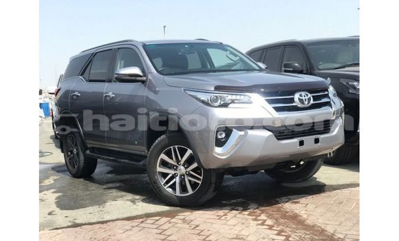 Acheter Import Voiture Toyota Fortuner Autre à Import - Dubai, Artibonite