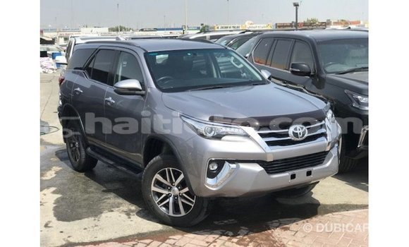 Acheter Import Voiture Toyota Fortuner Autre à Import - Dubai, Artibonite Acheter Import Voiture Toyota Fortuner Autre à Import - Dubai, Artibonite