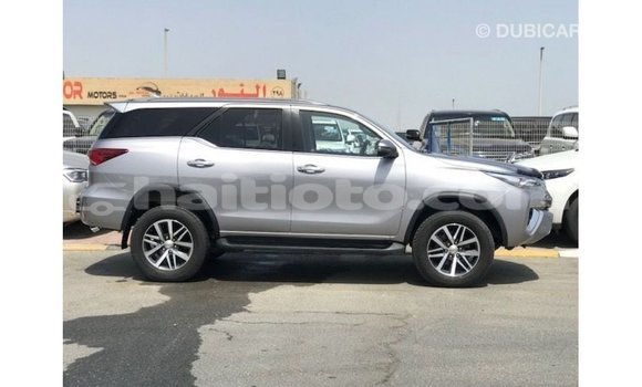 Acheter Import Voiture Toyota Fortuner Autre à Import - Dubai, Artibonite Acheter Import Voiture Toyota Fortuner Autre à Import - Dubai, Artibonite