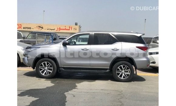 Acheter Import Voiture Toyota Fortuner Autre à Import - Dubai, Artibonite Acheter Import Voiture Toyota Fortuner Autre à Import - Dubai, Artibonite