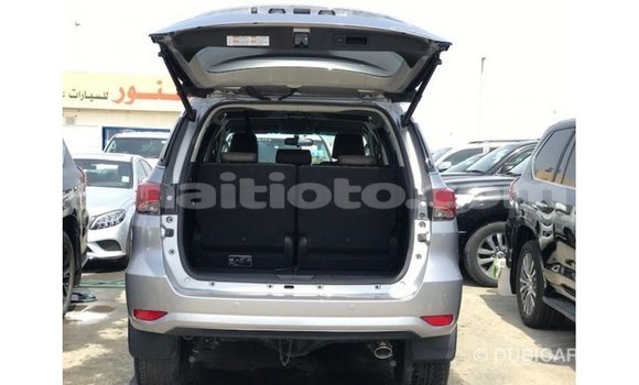 Acheter Import Voiture Toyota Fortuner Autre à Import - Dubai, Artibonite Acheter Import Voiture Toyota Fortuner Autre à Import - Dubai, Artibonite