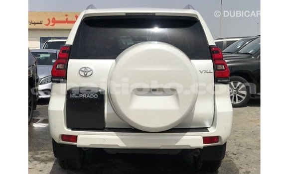 Acheter Import Voiture Toyota Prado Blanc à Import - Dubai, Artibonite Acheter Import Voiture Toyota Prado Blanc à Import - Dubai, Artibonite