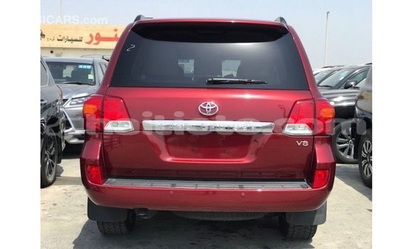 Acheter Import Voiture Toyota Land Cruiser Rouge à Import - Dubai, Artibonite Acheter Import Voiture Toyota Land Cruiser Rouge à Import - Dubai, Artibonite