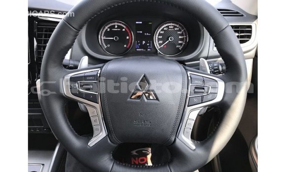 Acheter Import Voiture Mitsubishi i Bleu à Import - Dubai, Artibonite Acheter Import Voiture Mitsubishi i Bleu à Import - Dubai, Artibonite