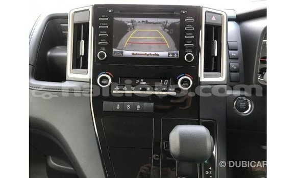 Acheter Import Voiture Toyota Granvia Blanc à Import - Dubai, Artibonite Acheter Import Voiture Toyota Granvia Blanc à Import - Dubai, Artibonite