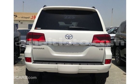 Acheter Import Voiture Toyota Land Cruiser Blanc à Import - Dubai, Artibonite Acheter Import Voiture Toyota Land Cruiser Blanc à Import - Dubai, Artibonite