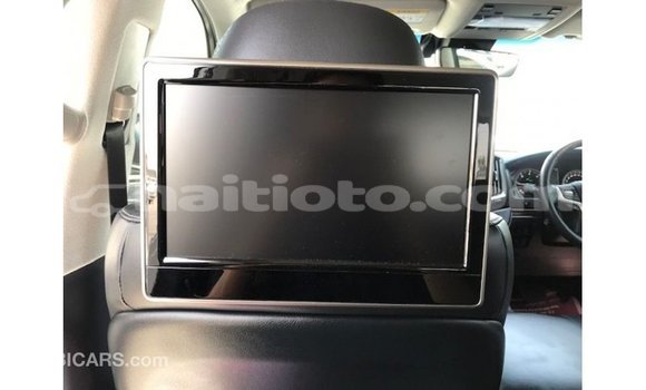 Acheter Import Voiture Toyota Land Cruiser Blanc à Import - Dubai, Artibonite Acheter Import Voiture Toyota Land Cruiser Blanc à Import - Dubai, Artibonite