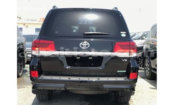 Acheter Import Voiture Toyota Land Cruiser Noir à Import - Dubai, Artibonite Acheter Import Voiture Toyota Land Cruiser Noir à Import - Dubai, Artibonite
