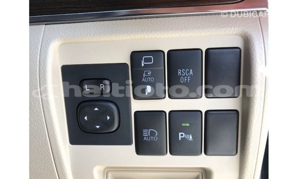 Acheter Import Voiture Toyota Land Cruiser Noir à Import - Dubai, Artibonite Acheter Import Voiture Toyota Land Cruiser Noir à Import - Dubai, Artibonite