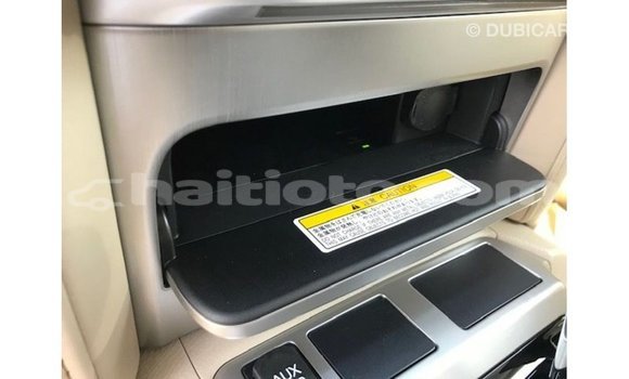 Acheter Import Voiture Toyota Land Cruiser Noir à Import - Dubai, Artibonite Acheter Import Voiture Toyota Land Cruiser Noir à Import - Dubai, Artibonite