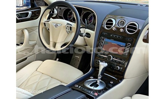 Acheter Import Voiture Bentley Continental Flying Spur Bleu à Import - Dubai, Artibonite Acheter Import Voiture Bentley Continental Flying Spur Bleu à Import - Dubai, Artibonite