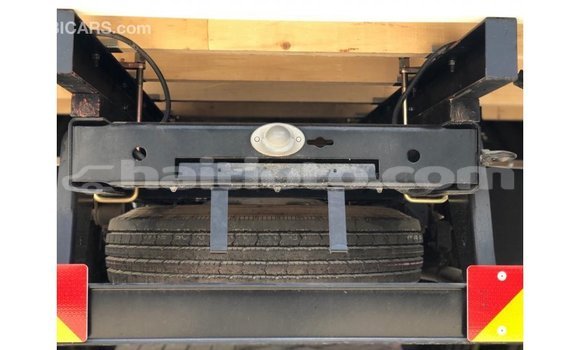 Buy Import Mitsubishi Carisma White Car in Import - Dubai in Artibonite Buy Import Mitsubishi Carisma White Car in Import - Dubai in Artibonite