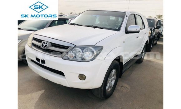 Buy Import Toyota Fortuner White Car in Import - Dubai in Artibonite Buy Import Toyota Fortuner White Car in Import - Dubai in Artibonite