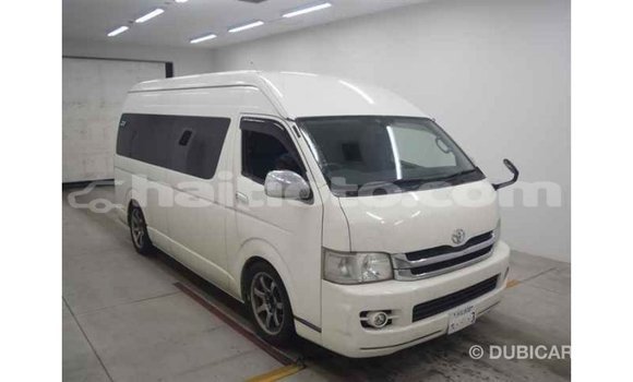 Acheter Import Voiture Toyota Hiace Blanc à Import - Dubai, Artibonite Acheter Import Voiture Toyota Hiace Blanc à Import - Dubai, Artibonite