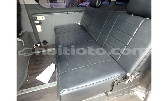Acheter Import Voiture Toyota Hiace Blanc à Import - Dubai, Artibonite Acheter Import Voiture Toyota Hiace Blanc à Import - Dubai, Artibonite