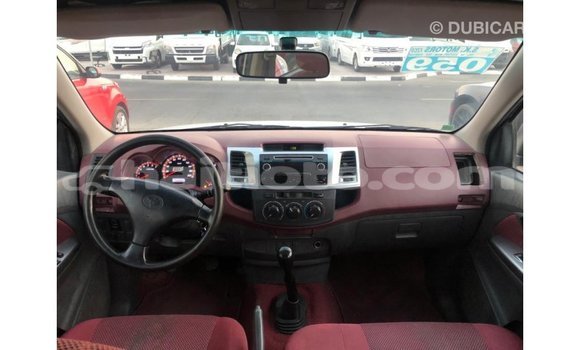 Buy Import Toyota Hilux White Car in Import - Dubai in Artibonite Buy Import Toyota Hilux White Car in Import - Dubai in Artibonite