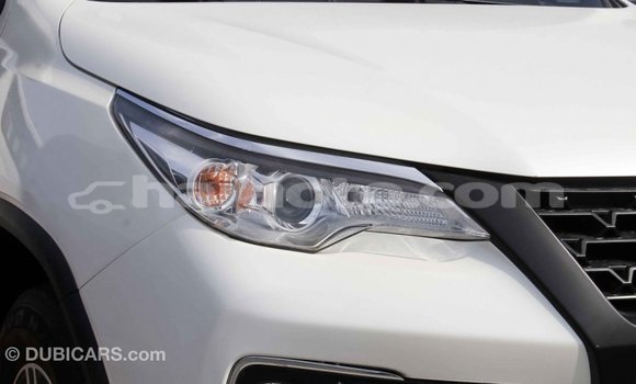 Acheter Import Voiture Toyota Fortuner Blanc à Import - Dubai, Artibonite Acheter Import Voiture Toyota Fortuner Blanc à Import - Dubai, Artibonite