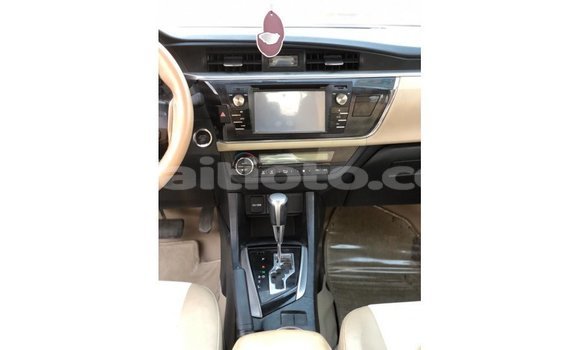 Buy Import Toyota Corolla White Car in Import - Dubai in Artibonite Buy Import Toyota Corolla White Car in Import - Dubai in Artibonite