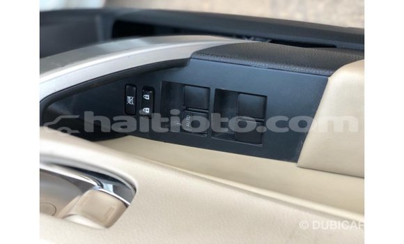 Buy Import Toyota Corolla White Car in Import - Dubai in Artibonite Buy Import Toyota Corolla White Car in Import - Dubai in Artibonite