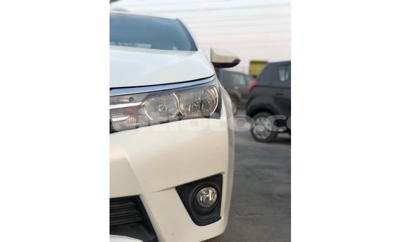 Buy Import Toyota Corolla White Car in Import - Dubai in Artibonite Buy Import Toyota Corolla White Car in Import - Dubai in Artibonite