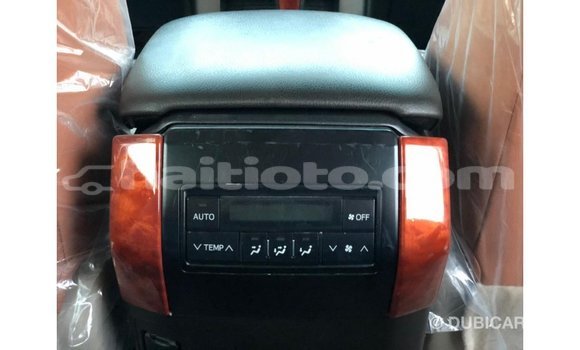 Acheter Import Voiture Toyota Prado Blanc à Import - Dubai, Artibonite Acheter Import Voiture Toyota Prado Blanc à Import - Dubai, Artibonite