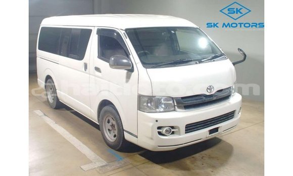 Acheter Import Voiture Toyota Hiace Blanc à Import - Dubai, Artibonite Acheter Import Voiture Toyota Hiace Blanc à Import - Dubai, Artibonite