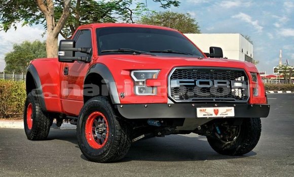 Acheter Import Voiture Ford Club Wagon Rouge à Import - Dubai, Artibonite