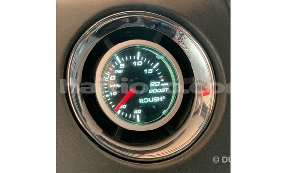 Acheter Import Voiture Ford Club Wagon Rouge à Import - Dubai, Artibonite Acheter Import Voiture Ford Club Wagon Rouge à Import - Dubai, Artibonite